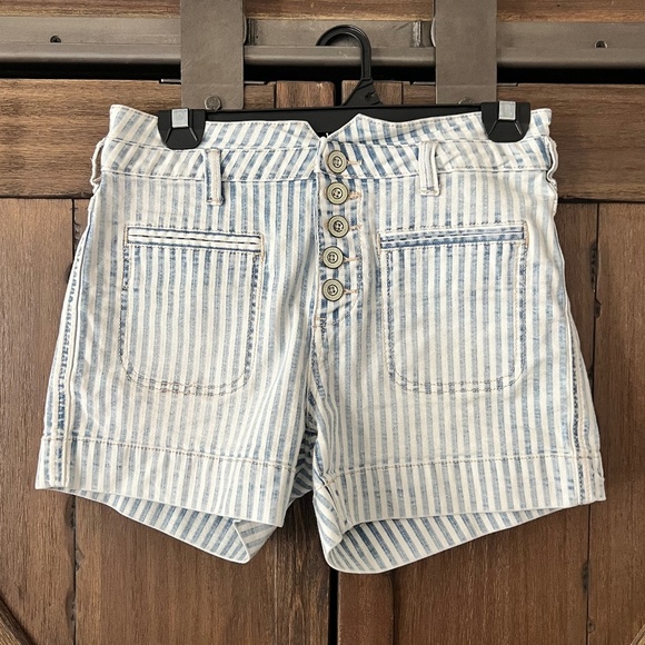 Pilcro Ultra High-Rise Slim  Patch Pocket Stripped Denim Shorts Size 26 - Picture 4 of 12